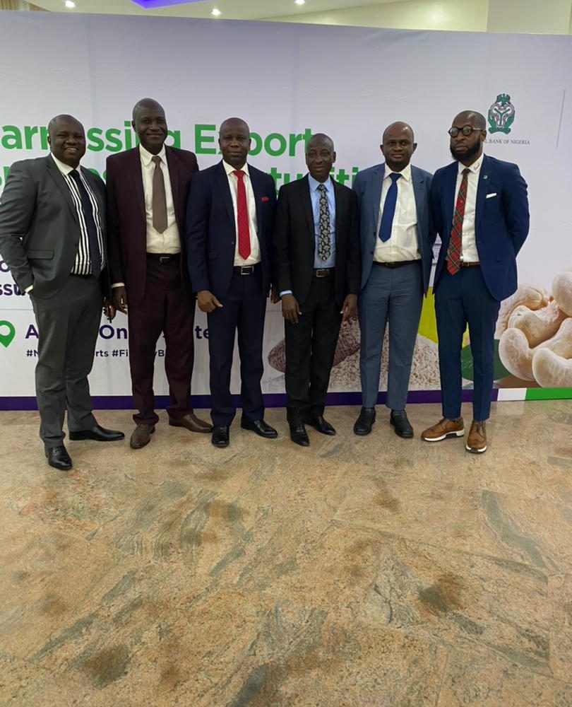 L -R: Folaranmi Jemirin, Regional Bank Head -Southwest 1, Fidelity Bank Plc; Mac Fred Ileogben, Trade Promotion Adviser, Nigerian Export Promotion Council (NEPC), Akure Zonal Office; Wale Mesioye, Regional Bank Head -Southwest 2, Fidelity Bank Plc; Folarin Tiamiyu, Head, Nigerian Export and Import Bank (NEXIM), Akure Regional Office; Olumide Aina, Representative of the Branch Controller, Central Bank of Nigeria (CBN), Akure; Isaiah Ndukwe, Divisional Head, Export and Agriculture, Fidelity Bank Plc at the Fidelity Bank Sensitization Programme on the CBN RT200 FX Programme in Akure