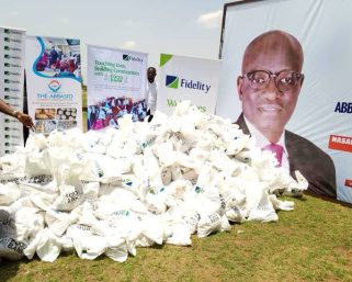 Community Support: Fidelity Bank Distributes Food Packs to Families in Keffi