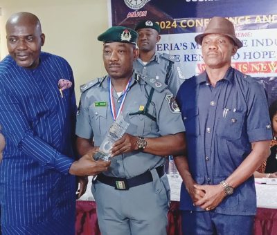 Comptroller Dera Nnadi Bags AMJON Award for Outstanding Leadership