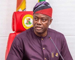 Oyo State Government Converts 1,591 Ad-hoc Workers to Permanent Staff