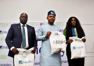 Fidelity Bank Distributes 2,500 Food Packs to Edo Residents